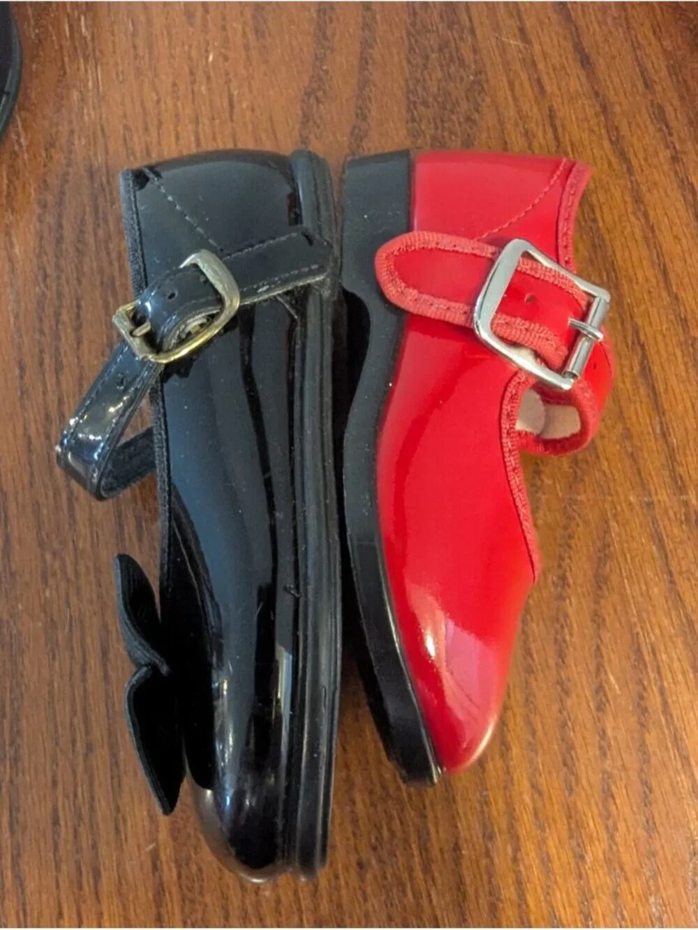 Toddletime vintage baby shoes Patent Leather 2 Pairs Red Sz 2 & Black Bow Sz 4